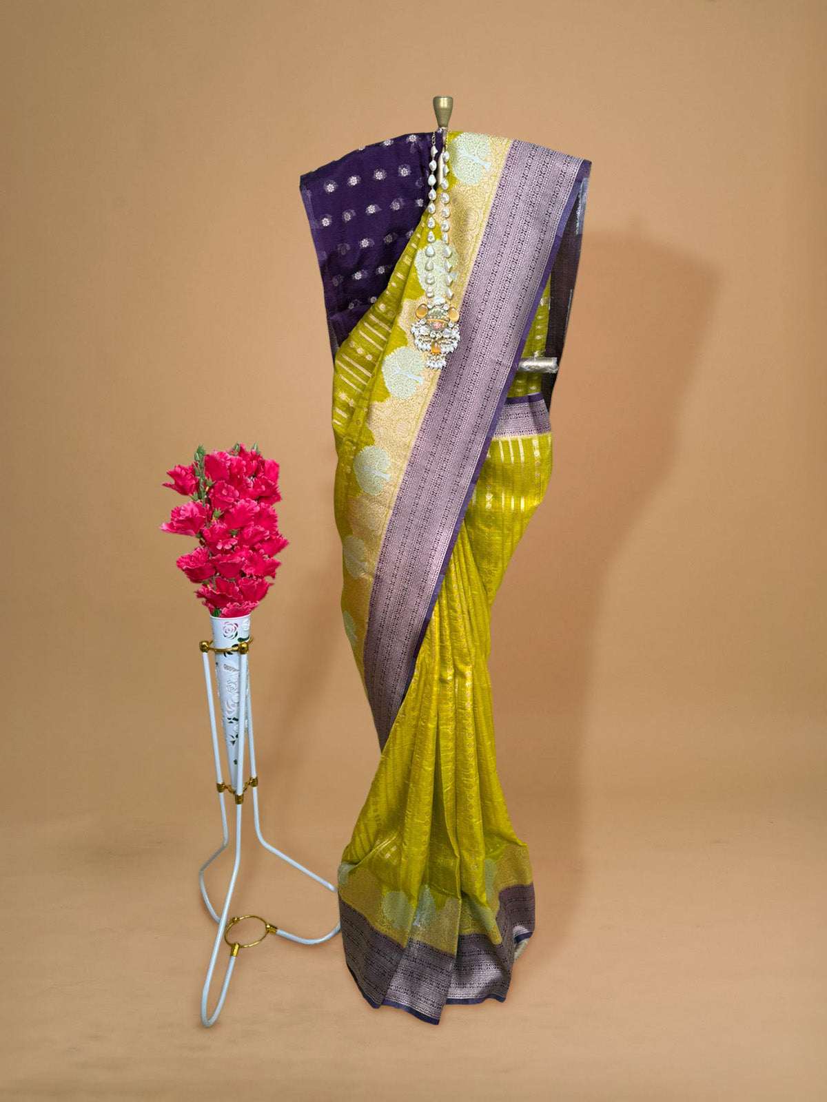 Mona Silk