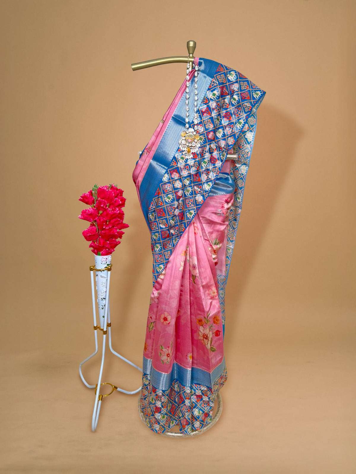 mona silk