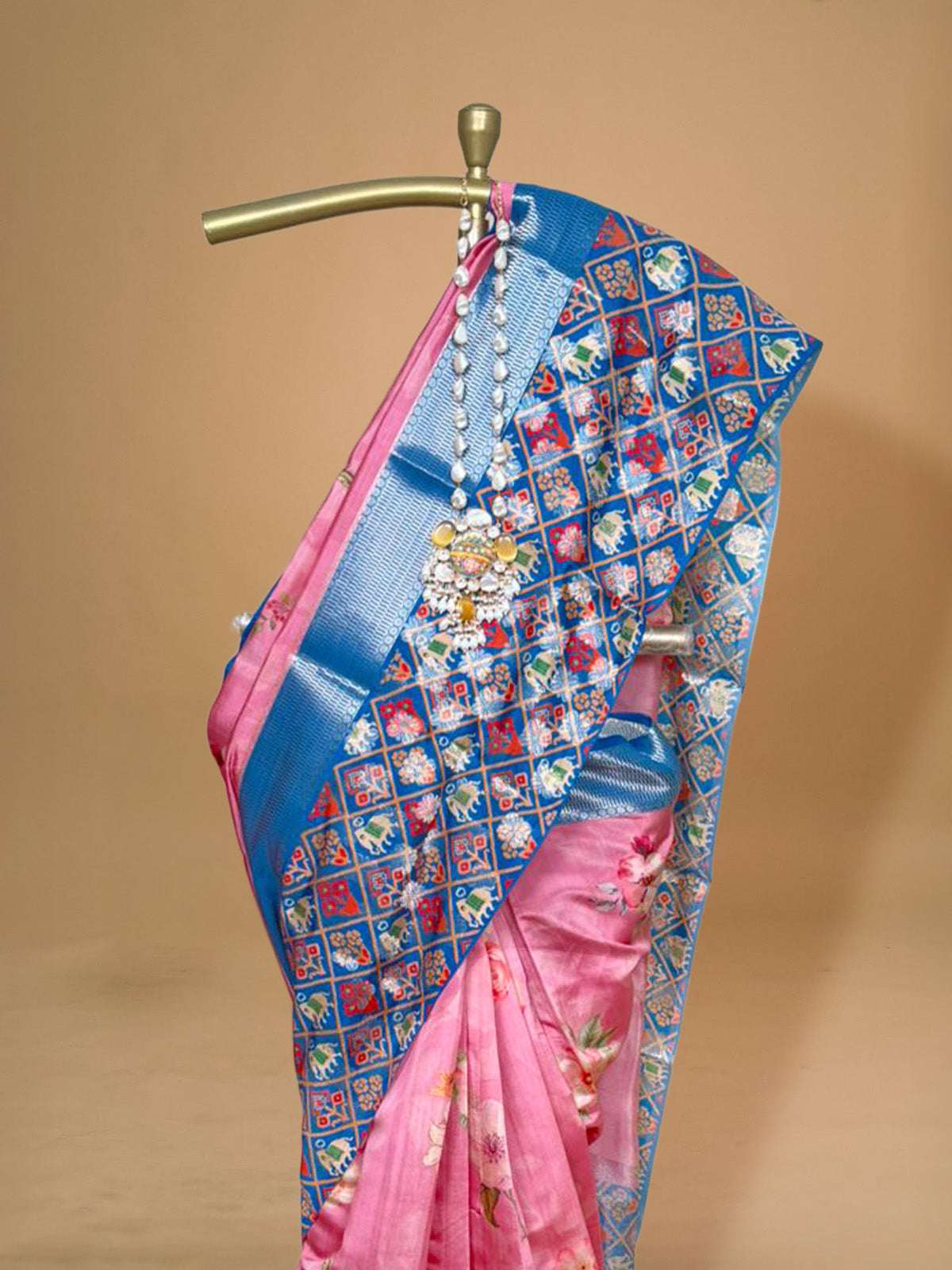 mona silk
