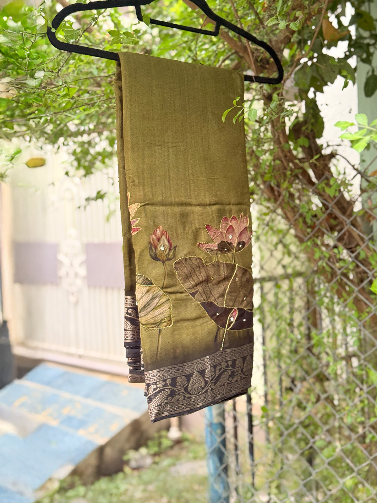 Banarasi Chinnon Silk Saree with Lotus Prints Thread Work