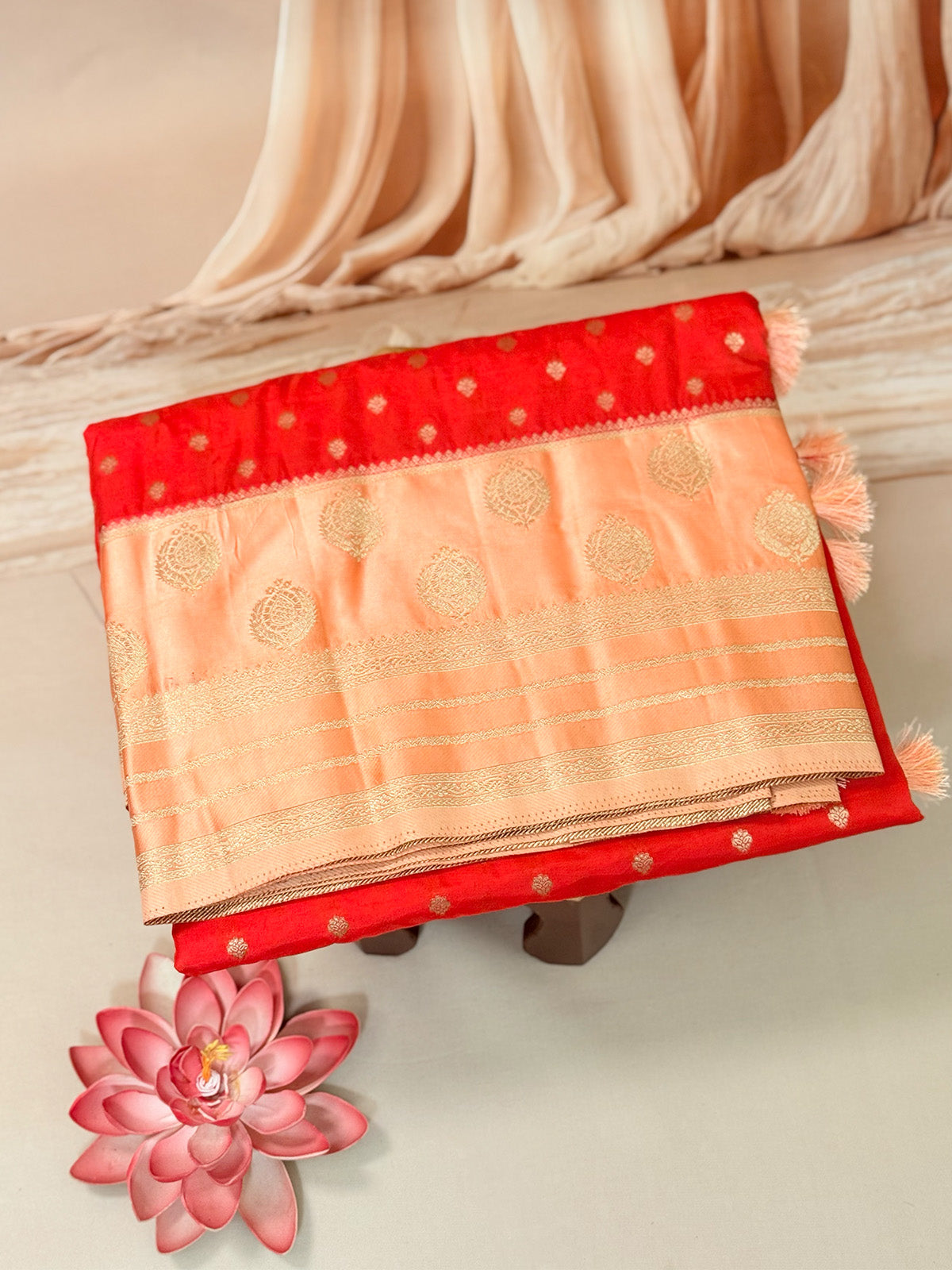 Mashroom silk with satin border