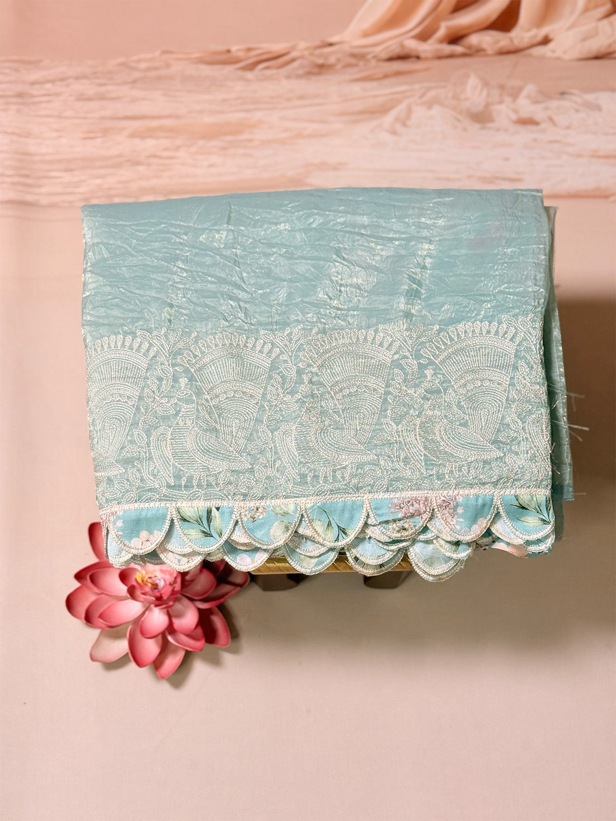 Tissue crush saree with scalloped border