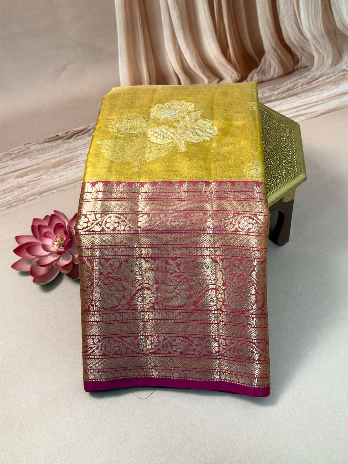 Tissue Pattu