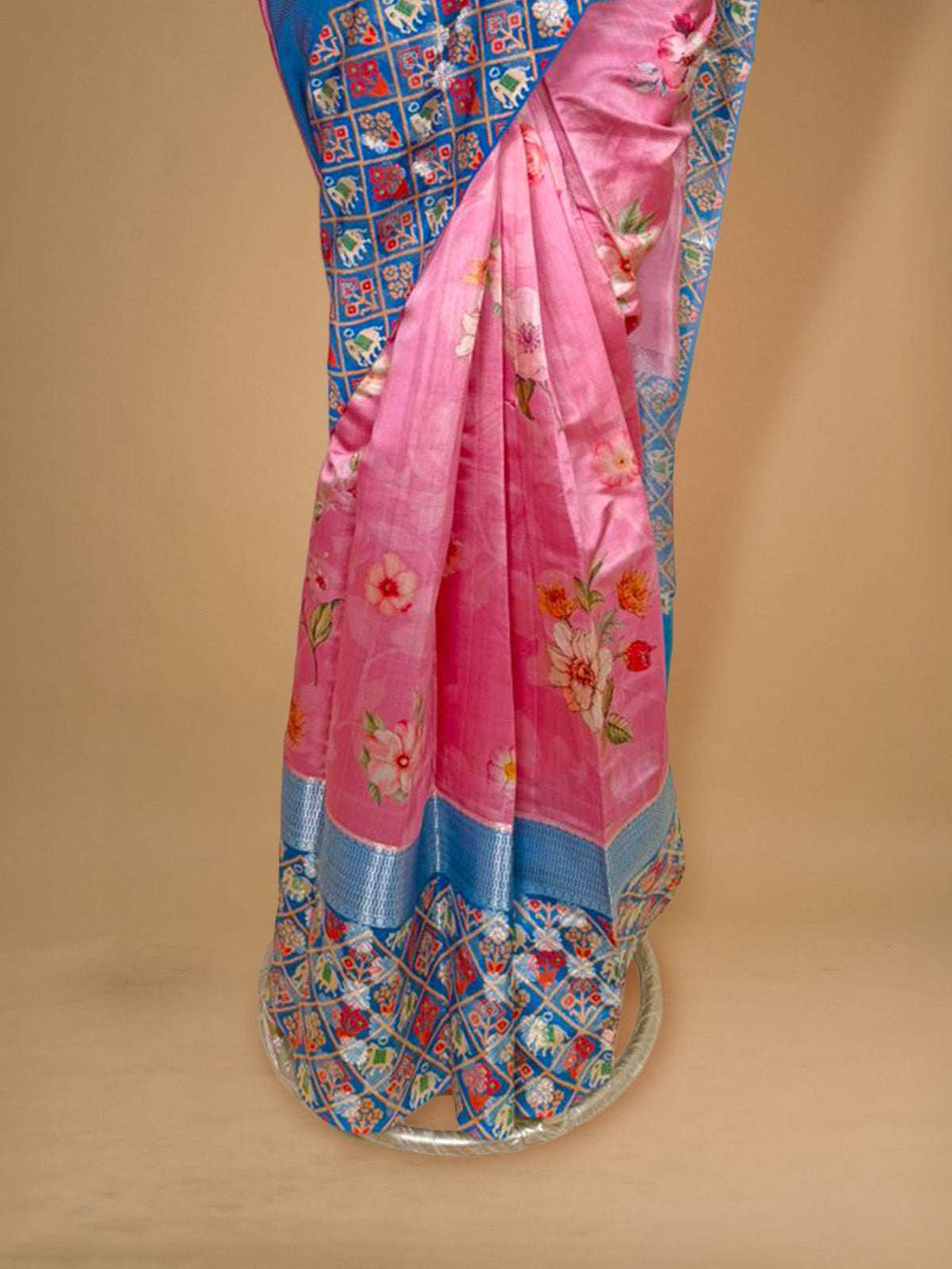 mona silk