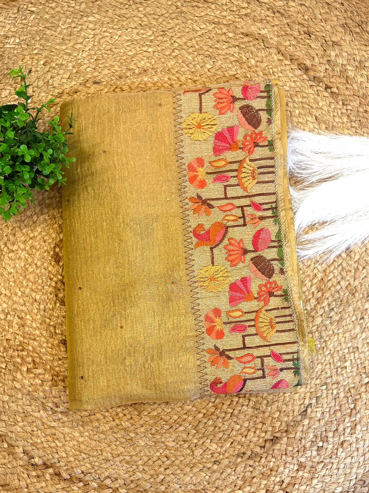 Golden crush tissue embroidery