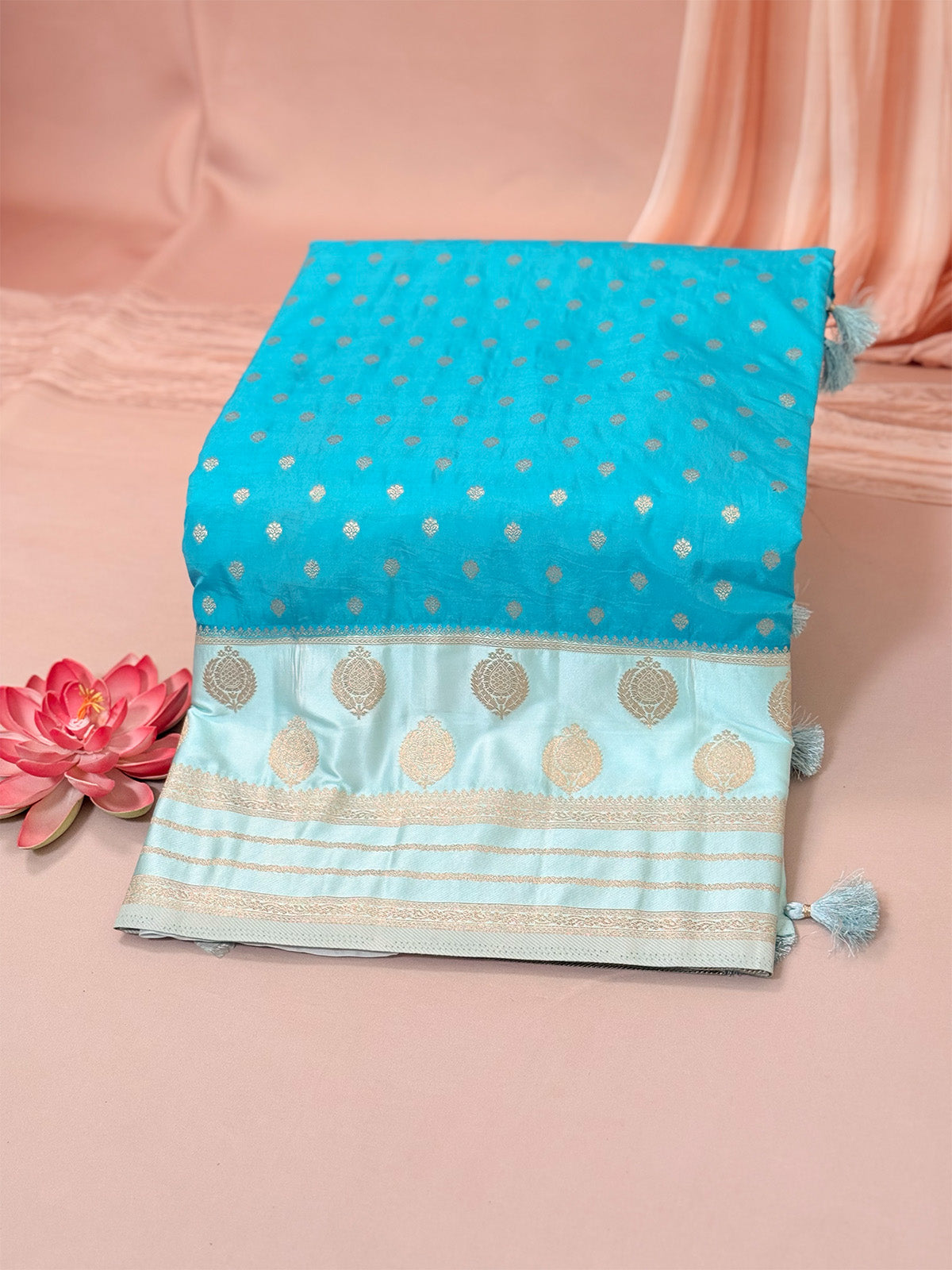 Mashroom silk with satin border