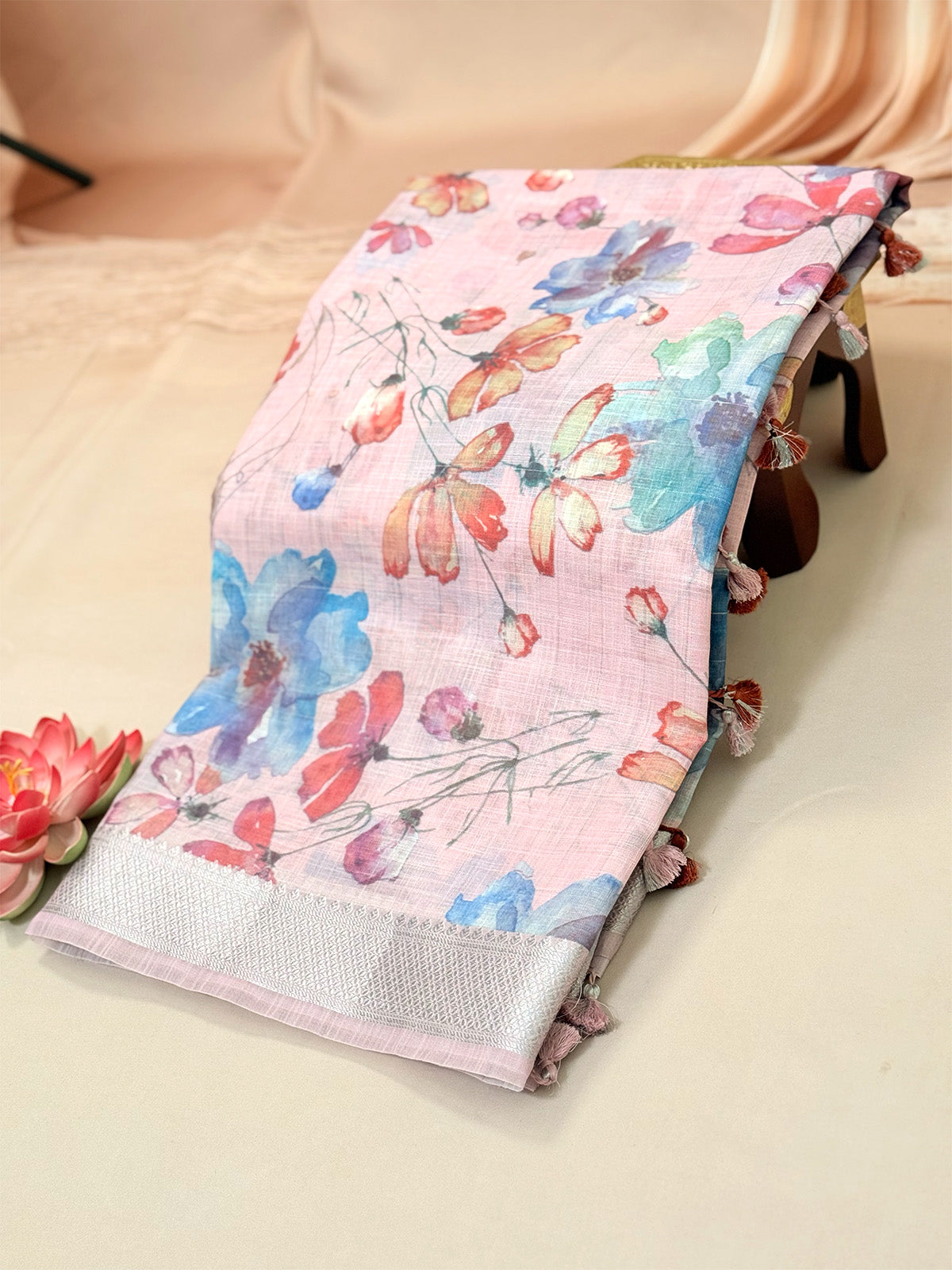 Pure linen with digital floral print