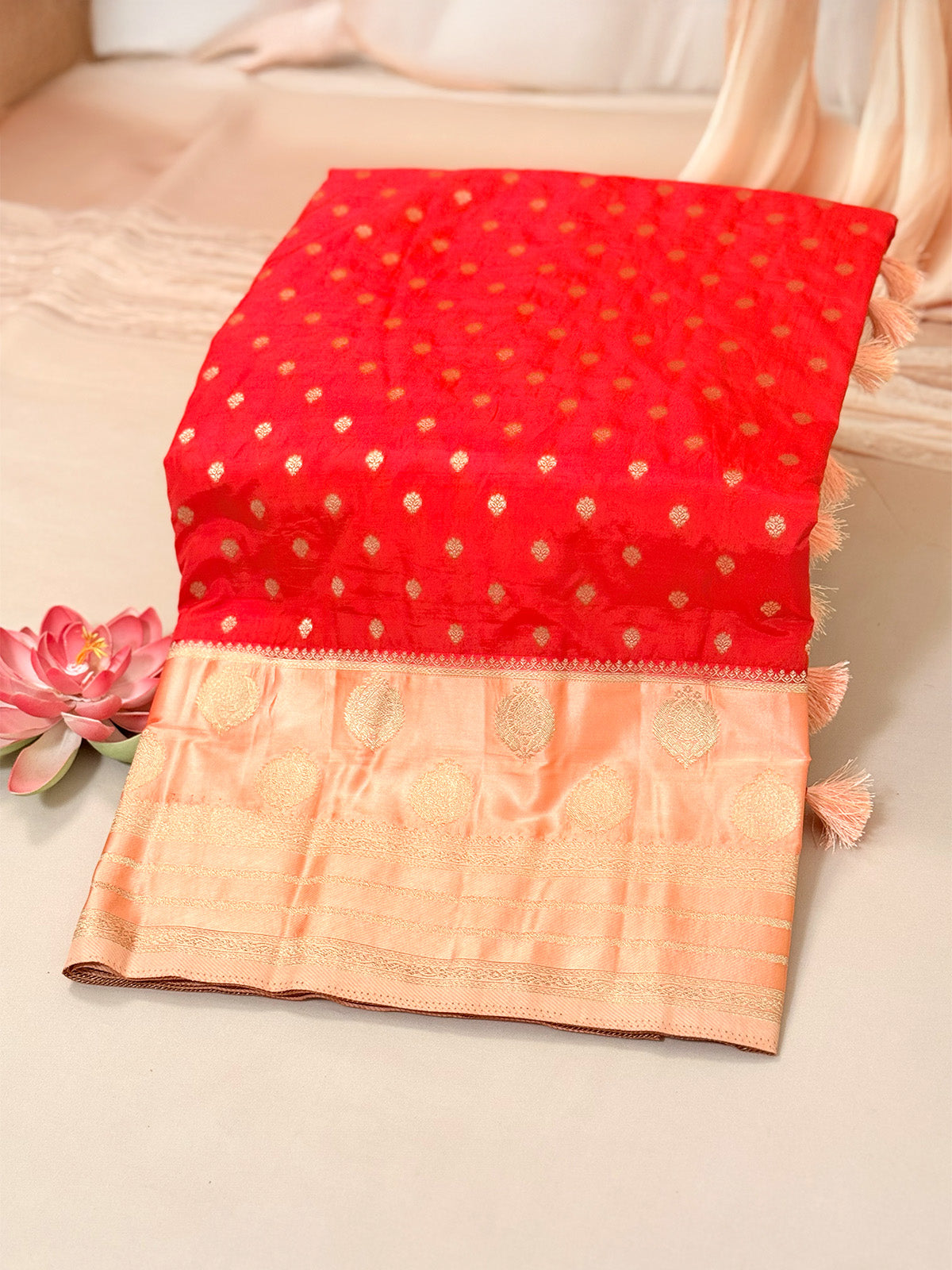 Mashroom silk with satin border