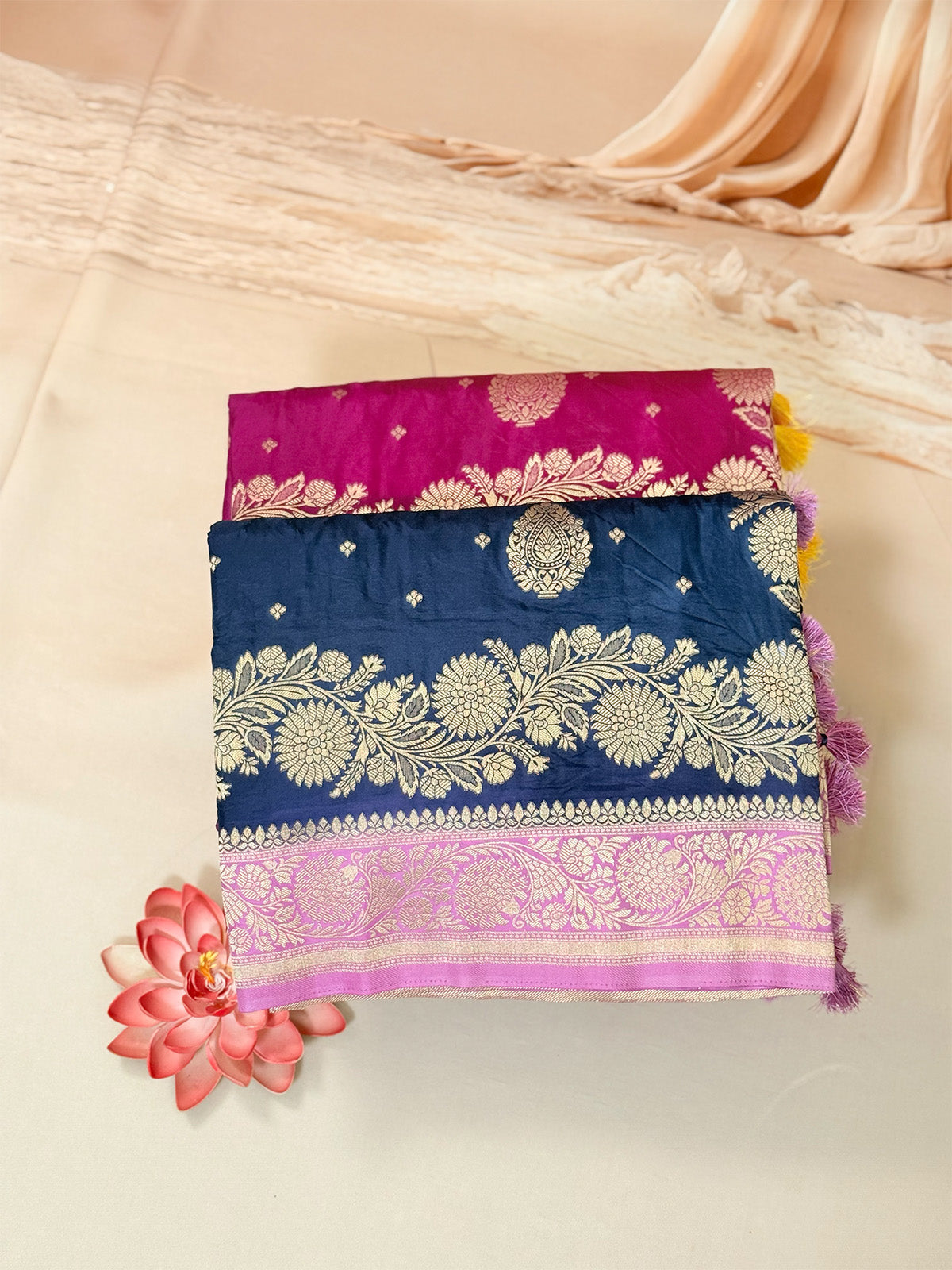 semi katan silk with contrast border