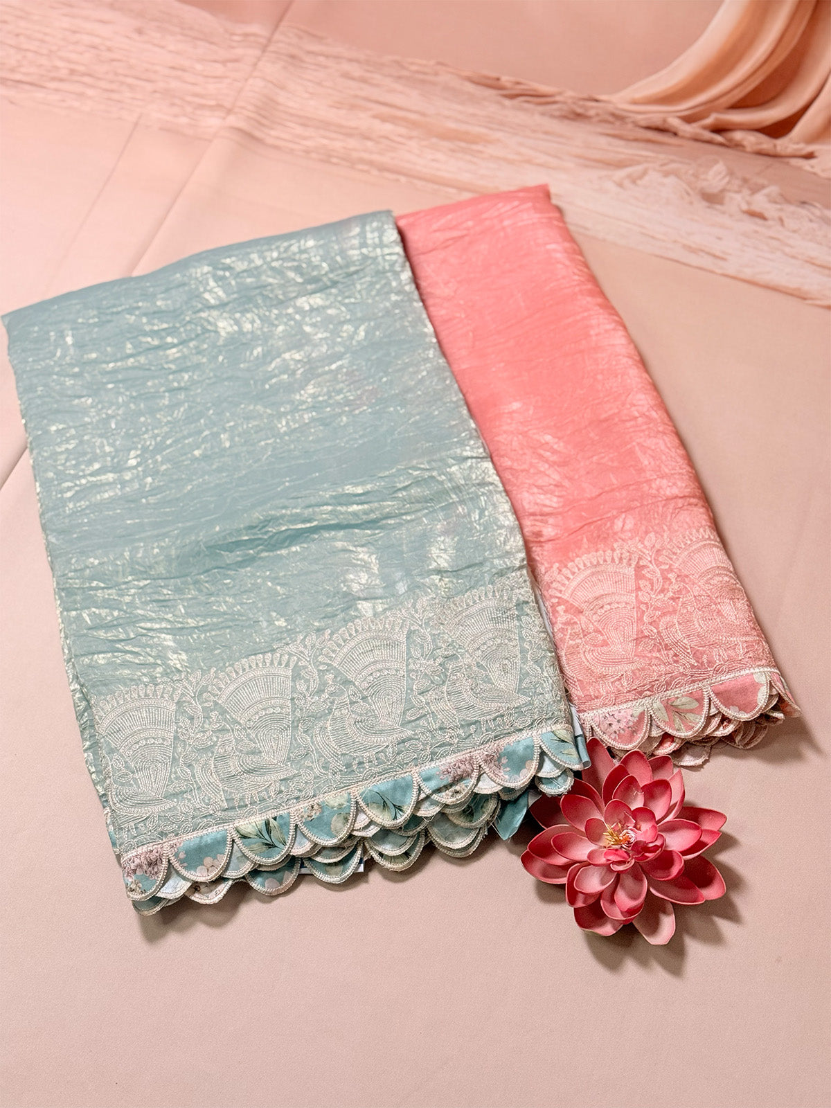 Tissue crush saree with scalloped border