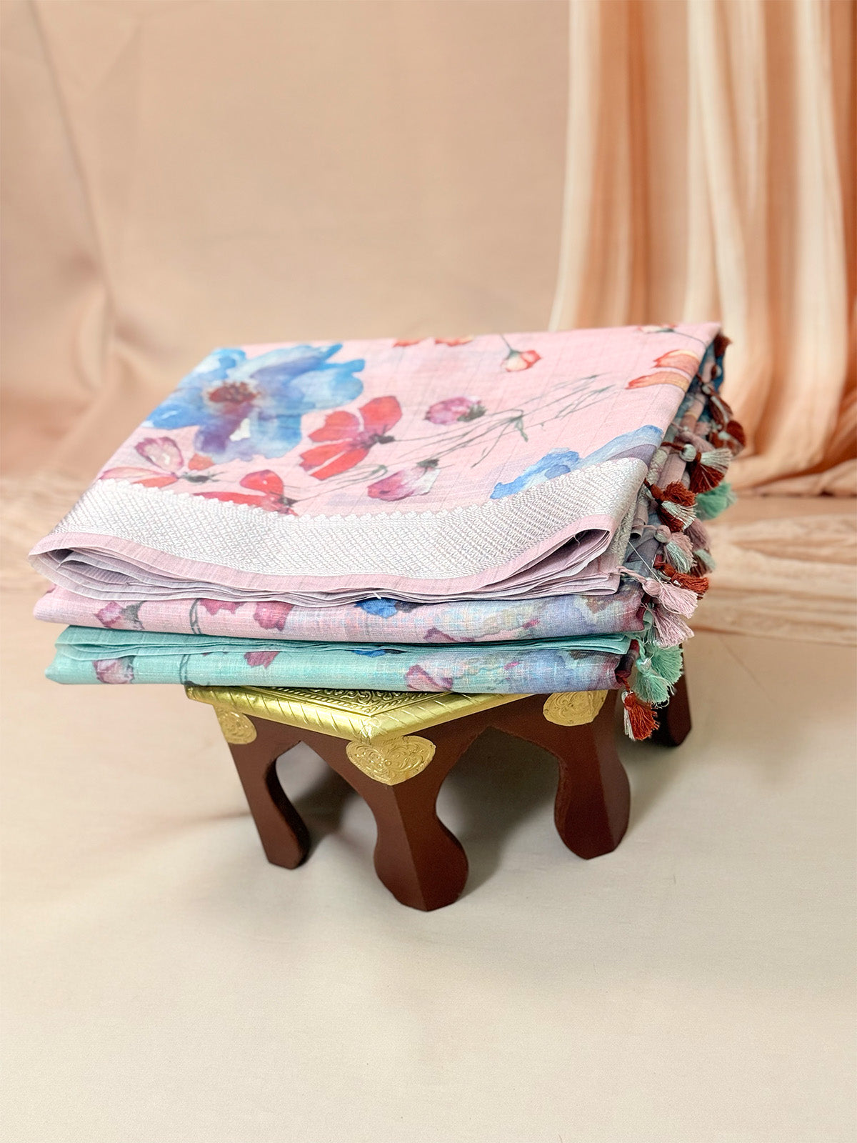 Pure linen with digital floral print