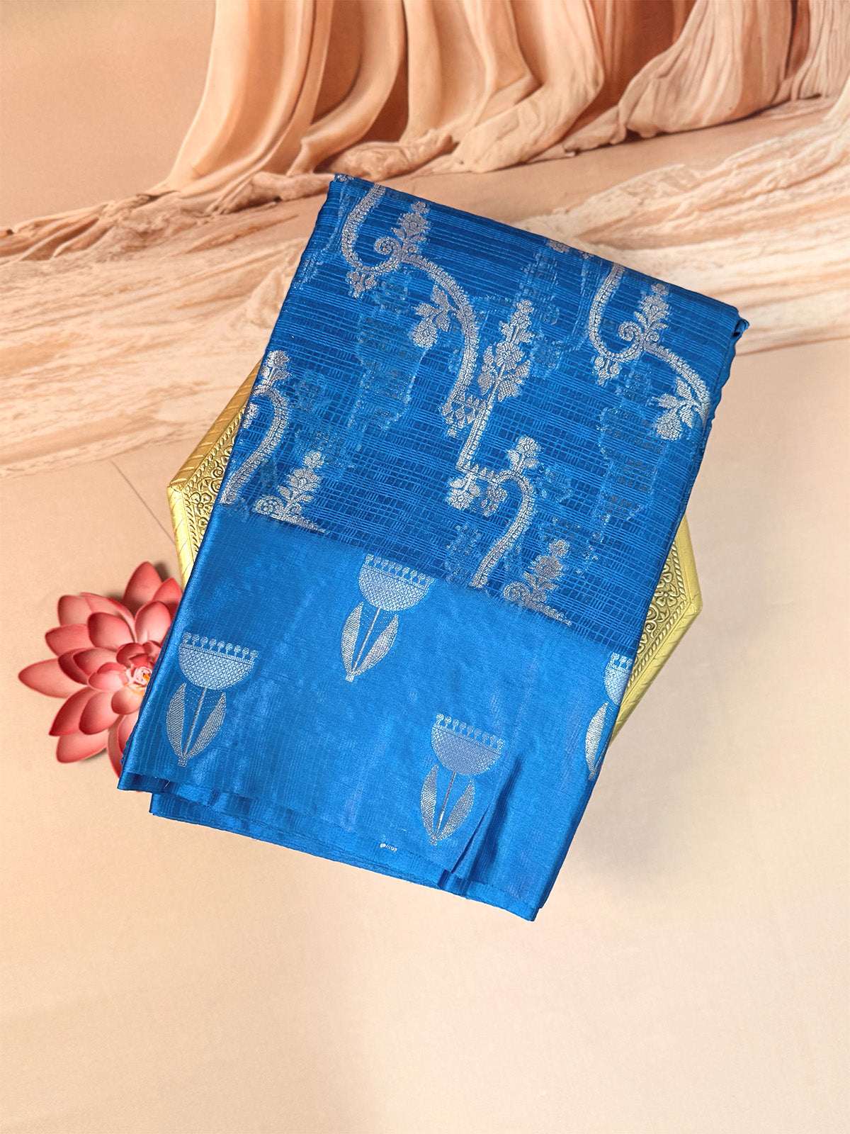 Chinon silk